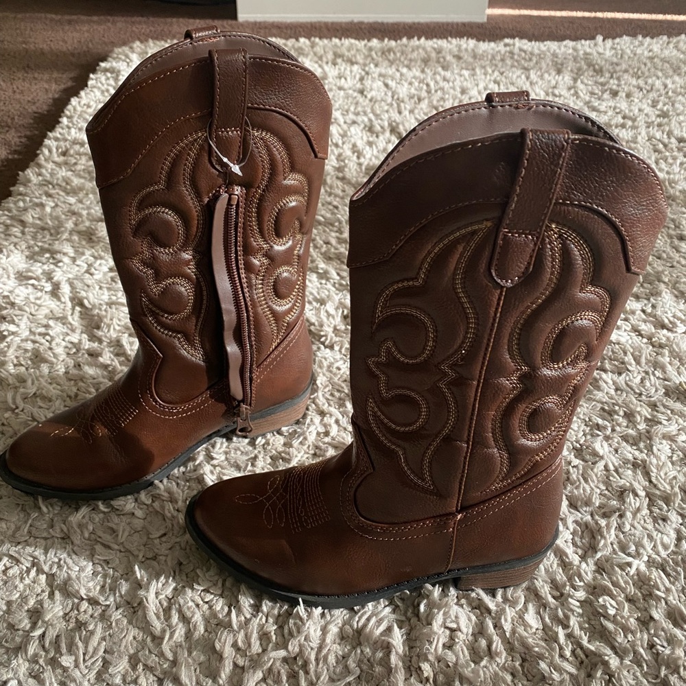 Girls cowboy boots
